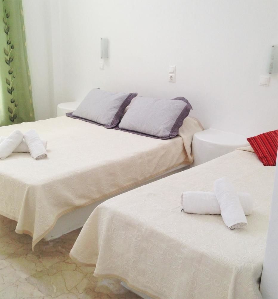Join Us Low Cost Rooms Kamari  Exterior photo