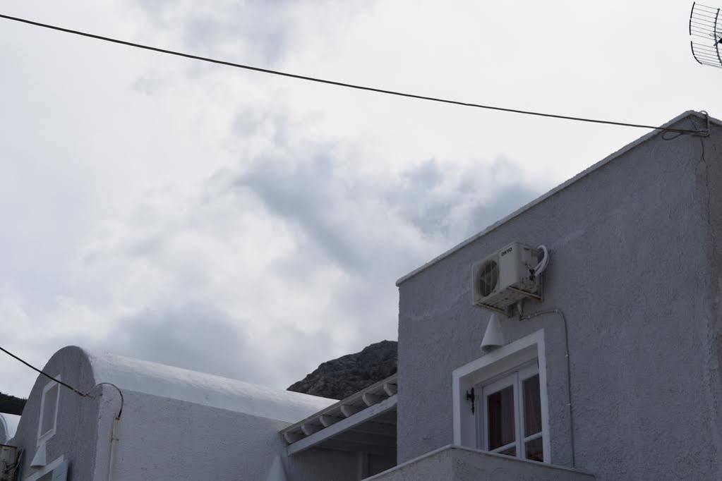 Join Us Low Cost Rooms Kamari  Exterior photo