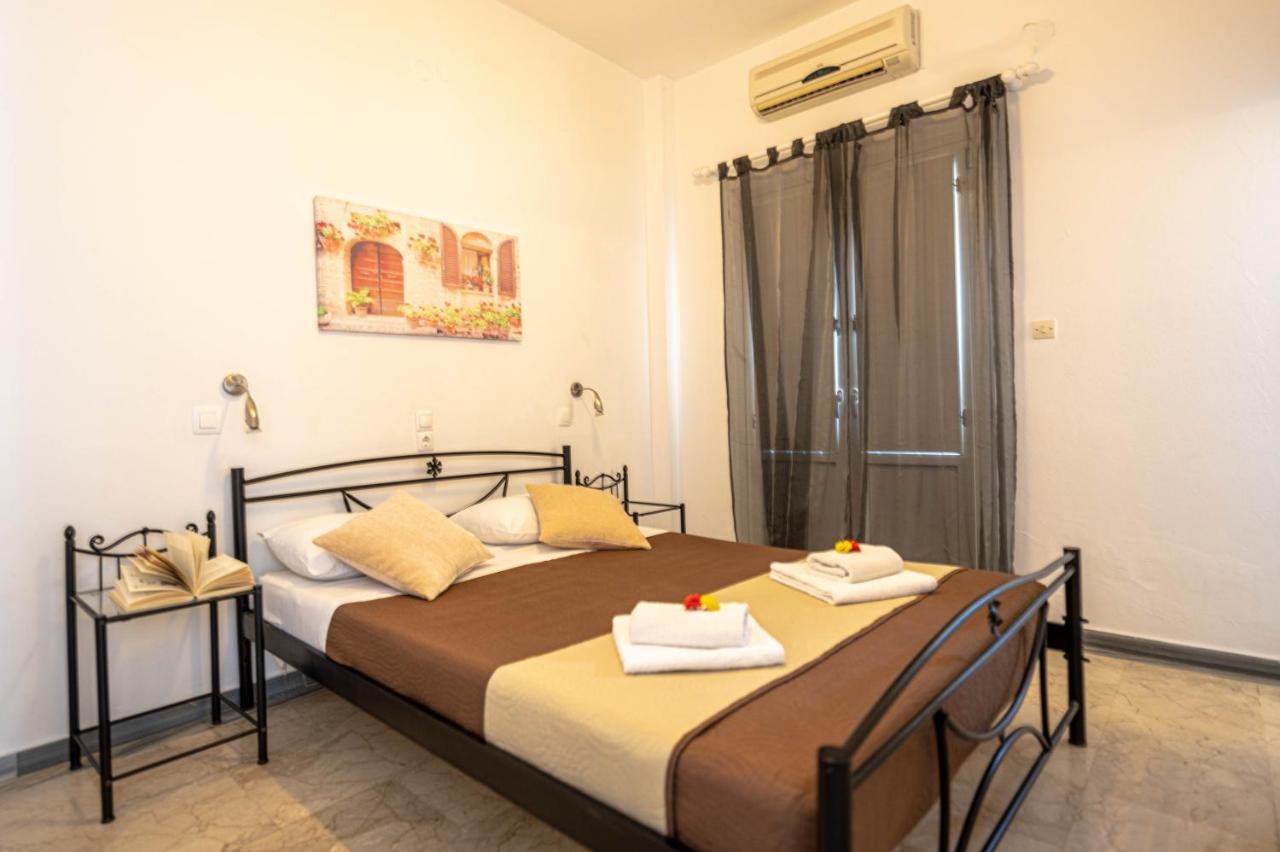 Join Us Low Cost Rooms Kamari  Exterior photo