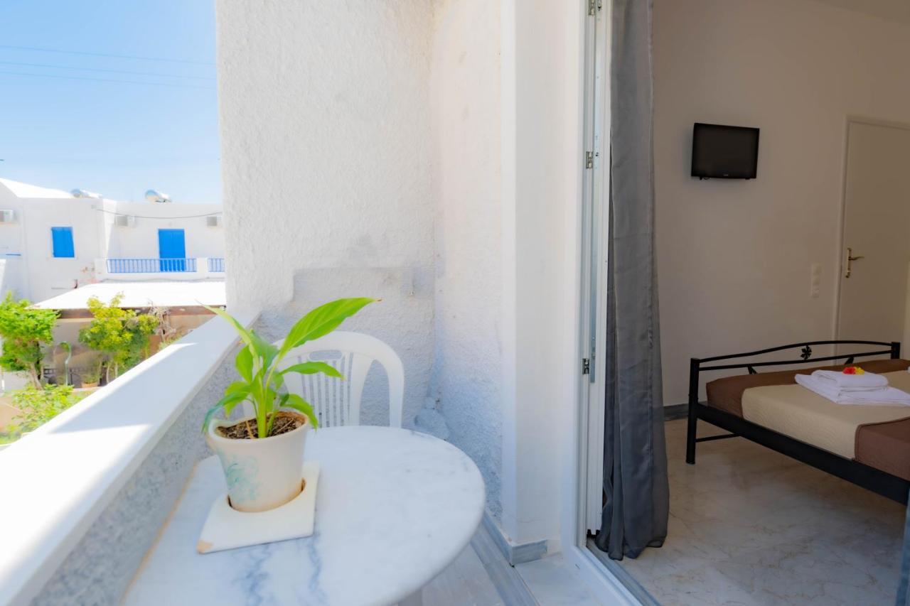 Join Us Low Cost Rooms Kamari  Exterior photo